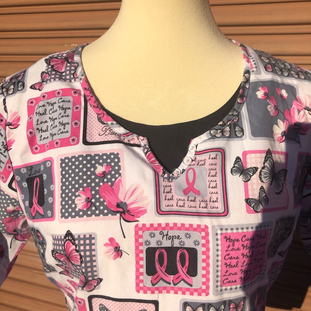 Scrub top - Picture 2 of 6